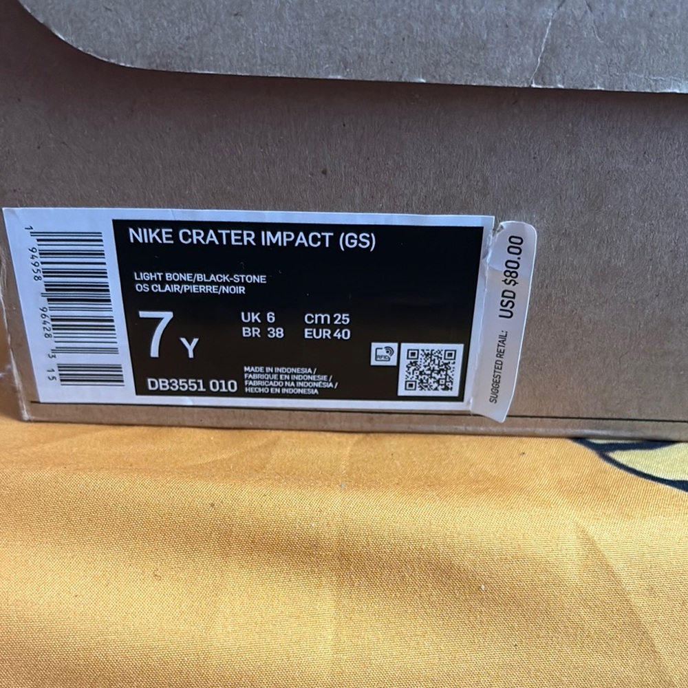 Nike Crater Impact GS in Light Bone and Black